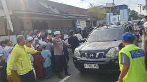 Bhabinkantibmas Hadir giat Masyarakat Desa Binaan
