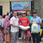 1817 Kepala Keluarga di Kelurahan Sukamaju Baru Menerima Bantuan Pangan Dari Pemerintah